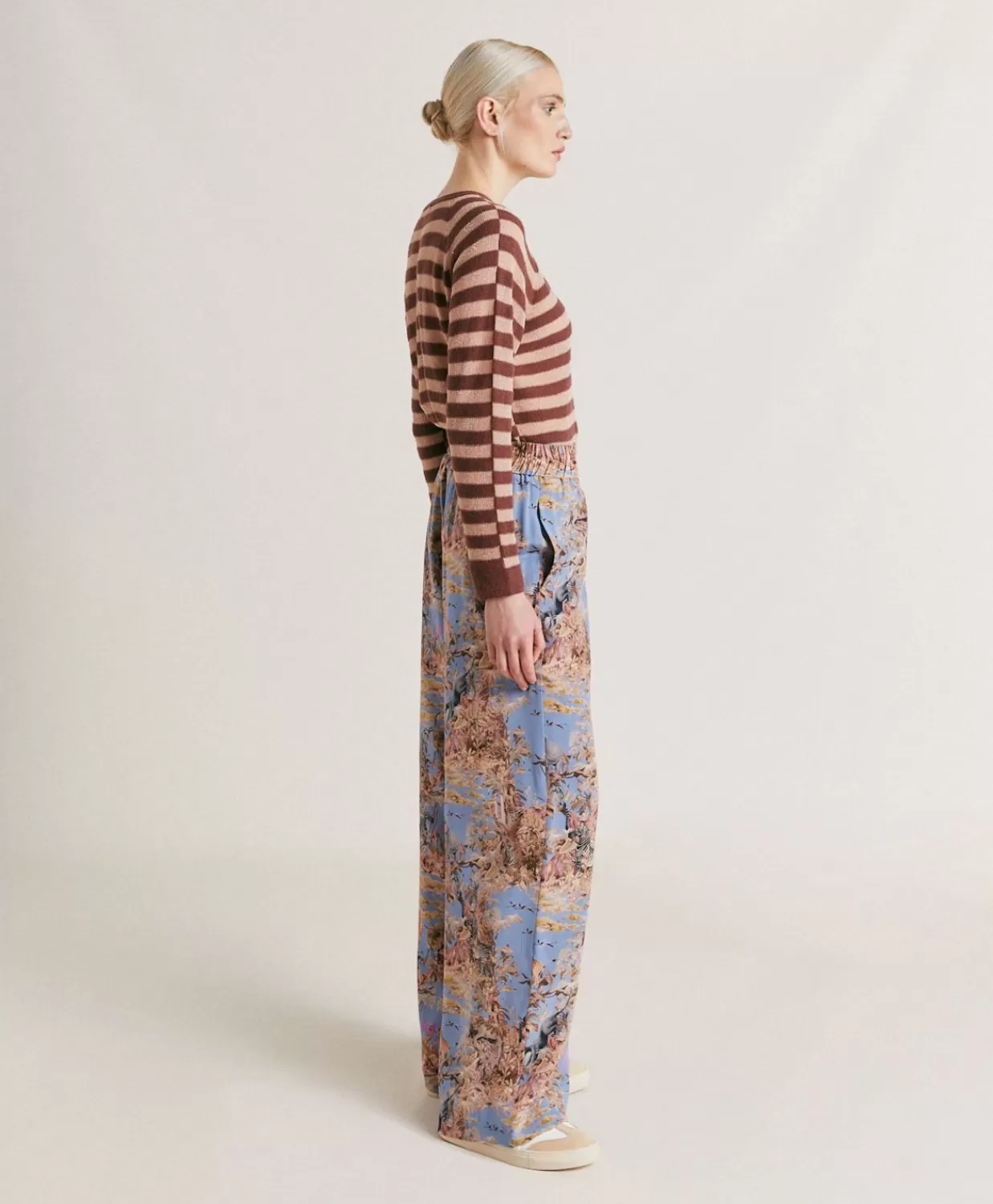 Pantaloni E Shorts>Momoni Pantaloni Baccarat In Crepe De Chine - Ceruleo Multicolor