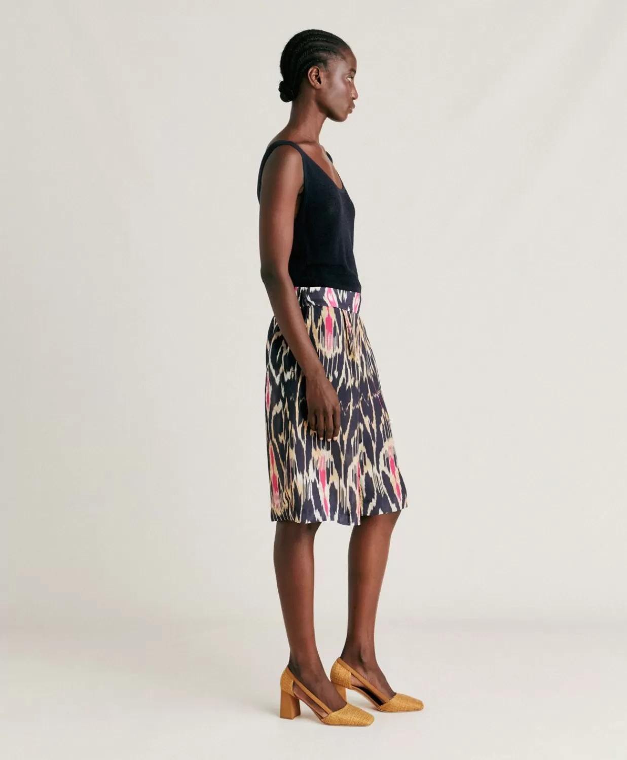 Completi E Talleur>Momoni Short Nina In Viscosa Lino - Multicolor Blu