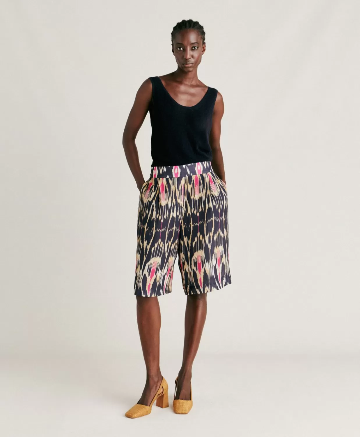 Completi E Talleur>Momoni Short Nina In Viscosa Lino - Multicolor Blu